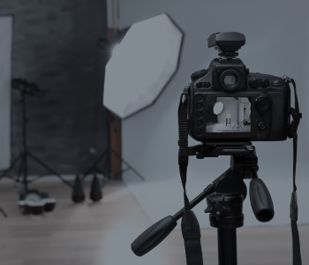 Photographic equipment rental system